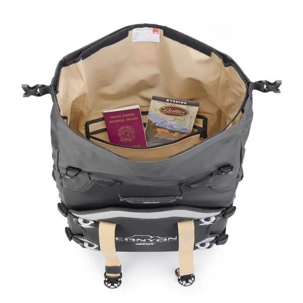 GIVI GRT709B CANYON PAIRE DE SACOCHES CAVALIÈRES IMPERMÉABLES AVEC SYSTÈME D’ACCROCHAGE UNIFIT, 35+35 L
